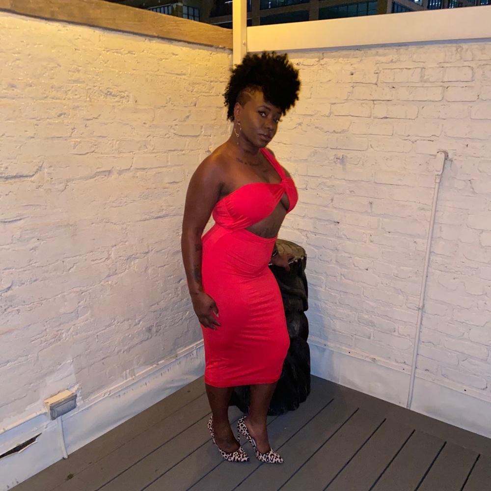 Meet your Posher, Toni